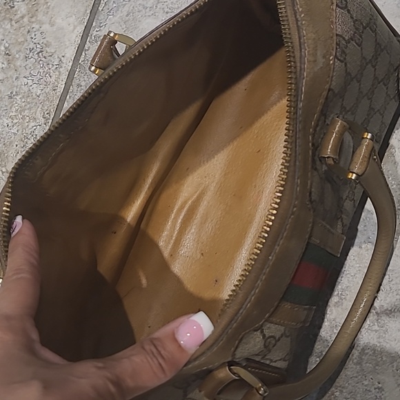 GUCCI SHERRY LINE VINTAGE HANDBAG WITH STRAP - Picture 16 of 16